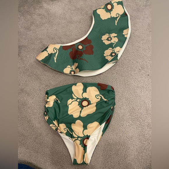 Juan De Dios Sunset Waves Top and Ursula H/W bottom - Picture 2 of 7